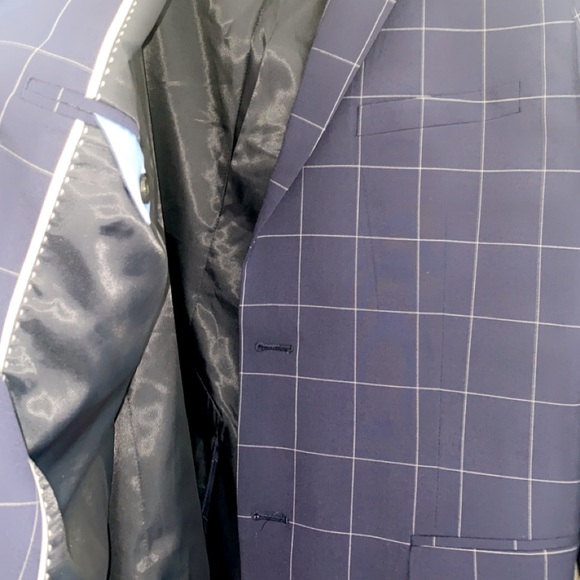 Blazer - Picture 3 of 3